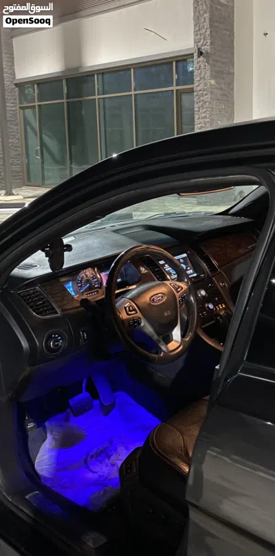 Ford Taurus Limited 4