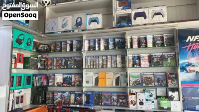 we are selling ps2,ps3,ps4,ps5,xoboxone,xbox 360 cds new and used both available 2