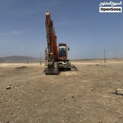 حفار دوسان حجم 210 موديل 2014 نظيف جدا 2