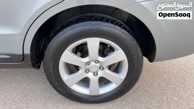 Hyundai Santa Fe Limited 4