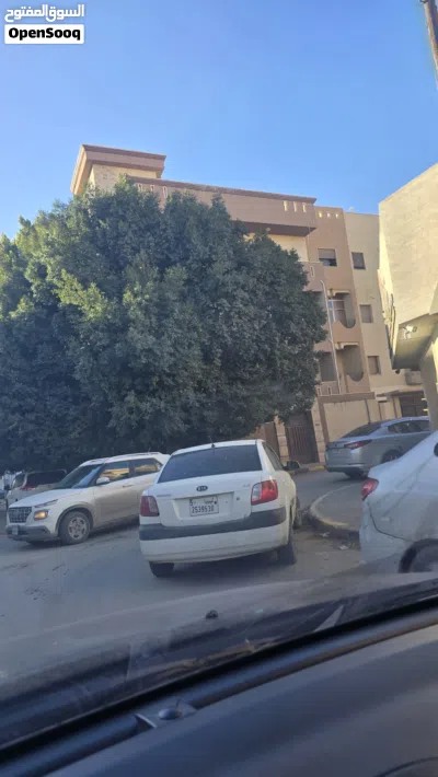 عرض مميز وممتاز فيليتن للبيع مقامين علي ارض مساحتها 1160 تتطل على واجهتين الامامية 50 ملكية مقدسة 2