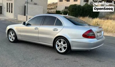 مرسيدس بنز الفئة-E E 200 4