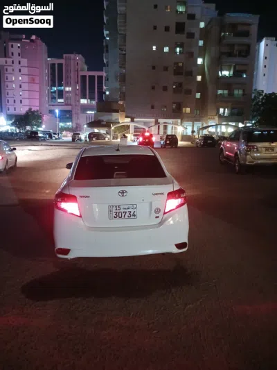 Toyota Yaris Basic 4
