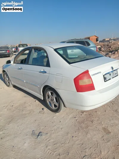 Kia Cerato EX 2