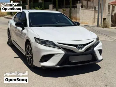 تويوتا كامري LE 2