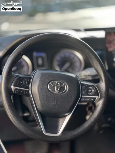 Toyota Camry LE 4
