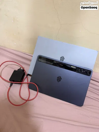 Red magic nova مستخدم. كامل ملحقات شاحن + سماعه + كفر + روت.مع هاك ببجي 4