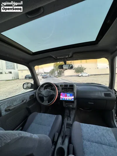 Toyota RAV 4 Standard 3