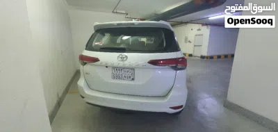 Toyota Fortuner GXR 2