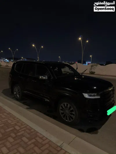 تويوتا لاند كروزر VXR 2