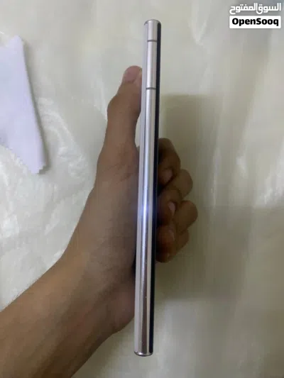 Samsung Galaxy s22 ultra 4