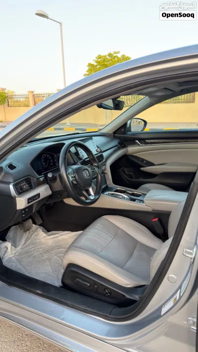 Honda Accord Touring 2