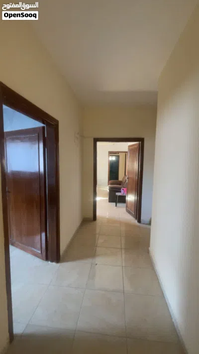 شقه للبيع بحاله جيده 4