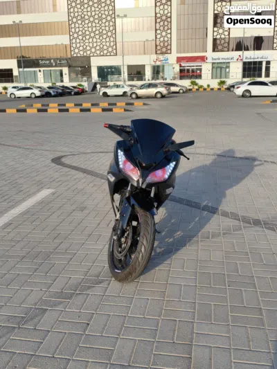 Kawasaki Ninja 400 3