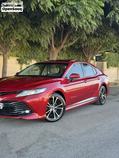 Toyota Camry XLE 2