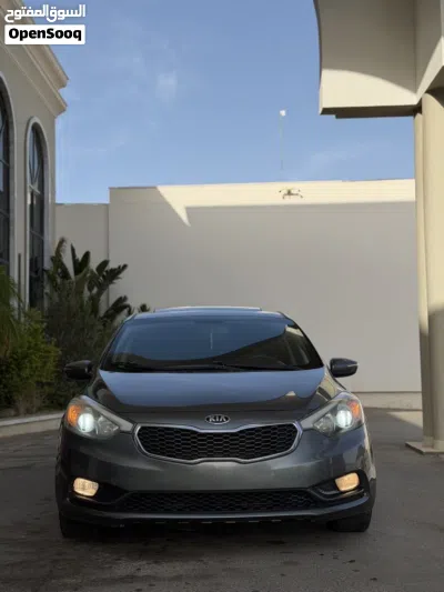 Kia Forte LXS 2