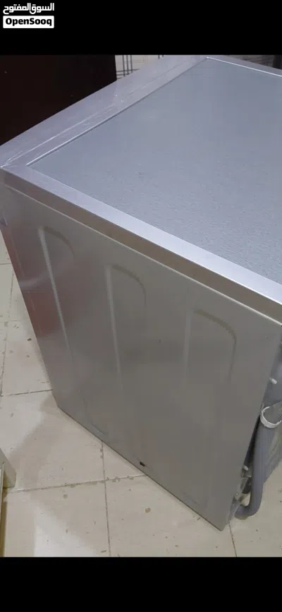 غساله ملابس فول اتوماتيك بحالها ممتازه 10 كيلو 2