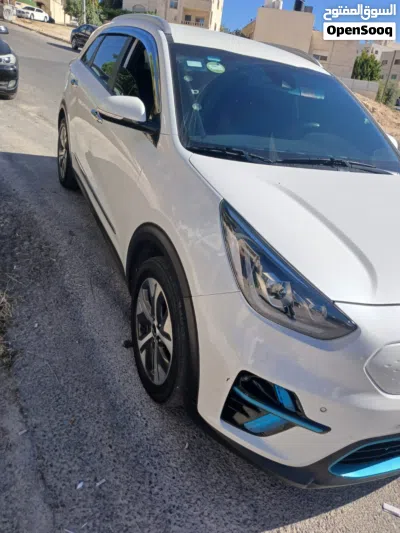 كيا نيرو SX Touring 3