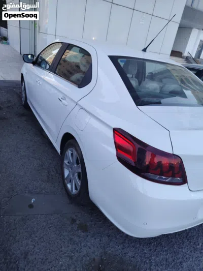 Peugeot 301 Allure 4