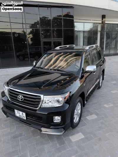 تۆیۆتا لەند کڕووزەر VXR 3