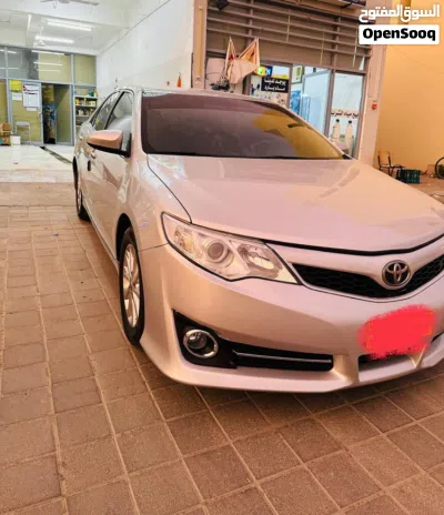 Toyota Camry SE 3