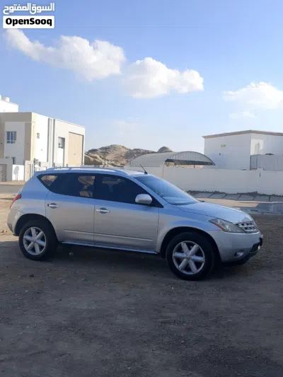 Nissan Murano LE 2