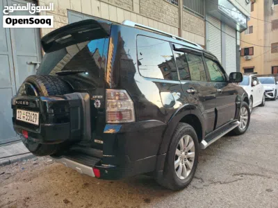Mitsubishi Pajero GLS 3