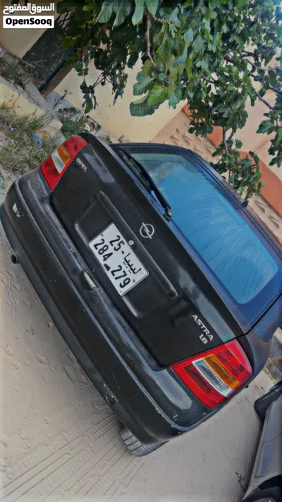 Opel Astra Design 4