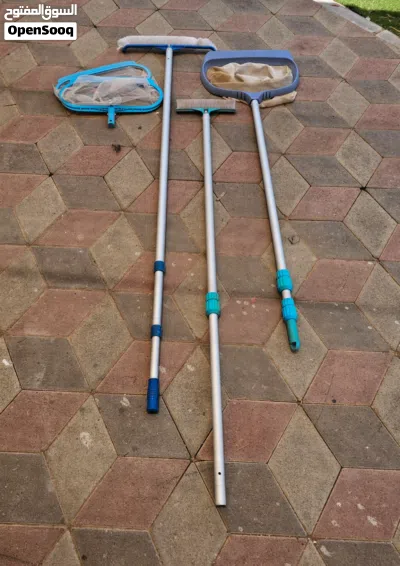Pool brush and skimmer net 3