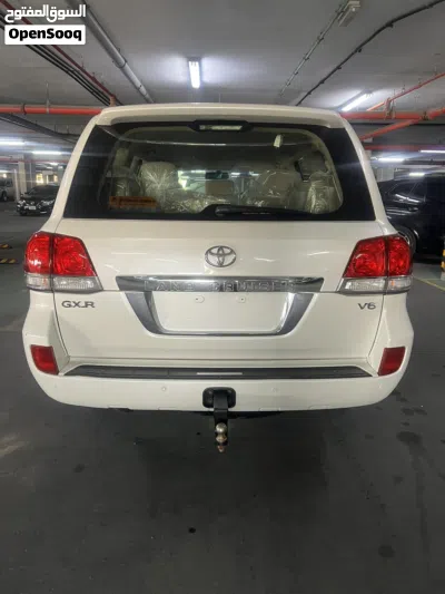 Toyota Land Cruiser GXR 3