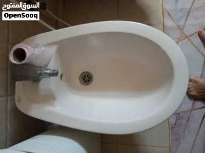 اطقم حمام بحاله ممتازه 4