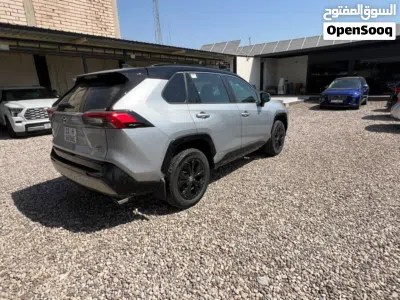Toyota RAV 4 XSE 3