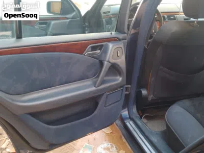 Mercedes Benz E-Class E 320 3
