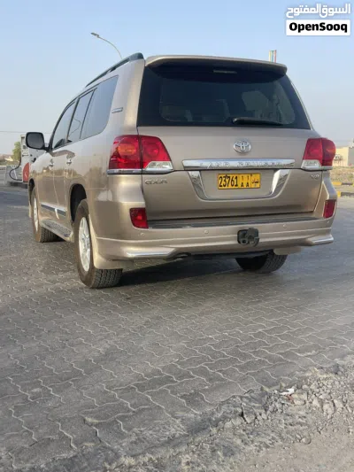 تويوتا لاند كروزر GXR 4