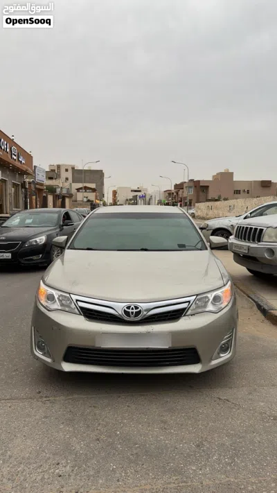 تويوتا كامري LE 2