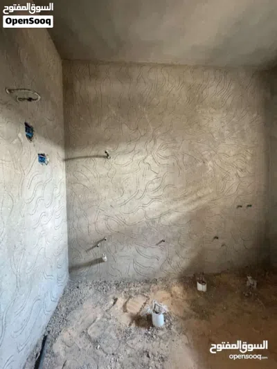 للبيع شقة صغيرة حديثة السراج 2