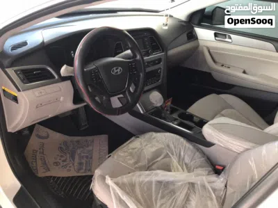 Hyundai Sonata SE 4