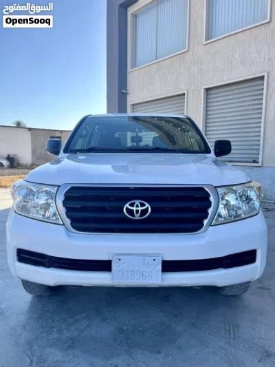 Toyota Land Cruiser GXR 3