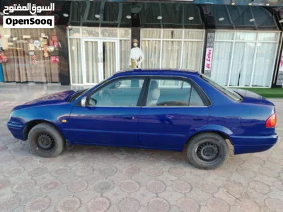 Toyota Corolla LE 4
