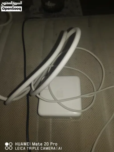 للبيع لابتوب ابل 3