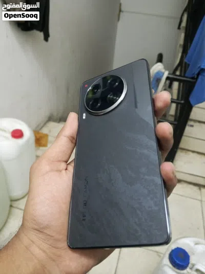 Tecno Camon 30 5G 3