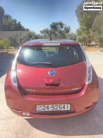 نيسان ليف SV 3