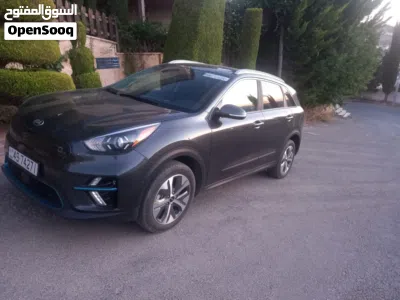 Kia Niro EX 2