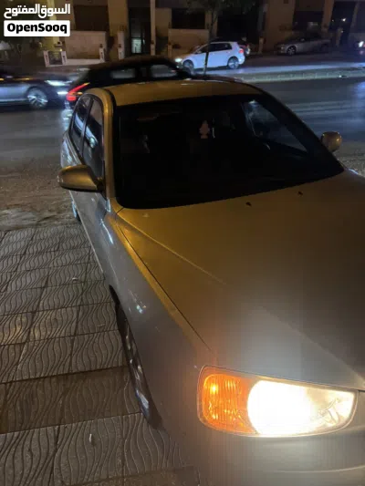 Hyundai Avante Standard 2