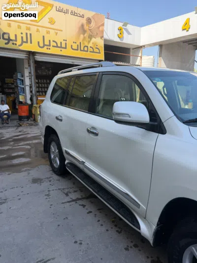 تويوتا لاند كروزر GXR 4
