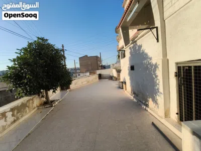 منزل مستقل للبيع في جبل التاج مقابل للشارع الرئيسي ومطل على القصور الملكية العامرة 3