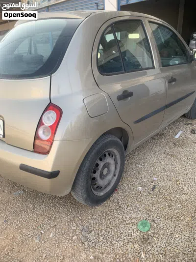 Nissan Micra SL 2