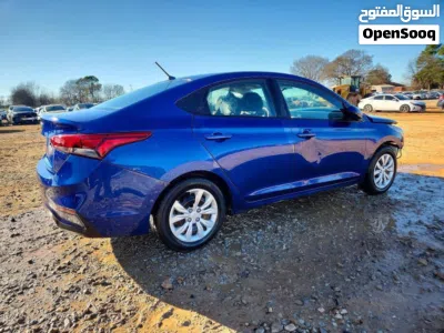Hyundai Accent SE 2