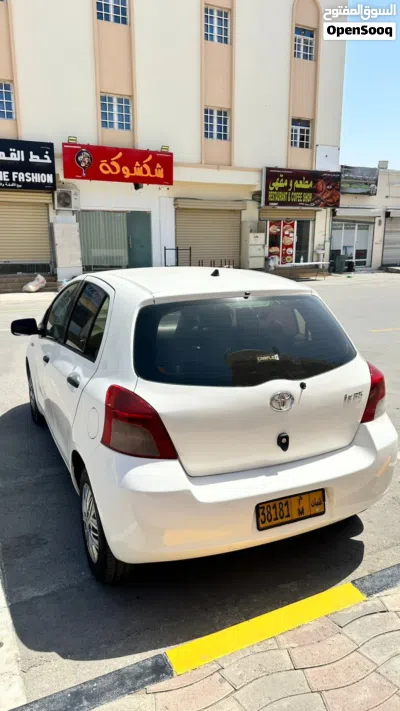 Toyota Yaris Basic 3
