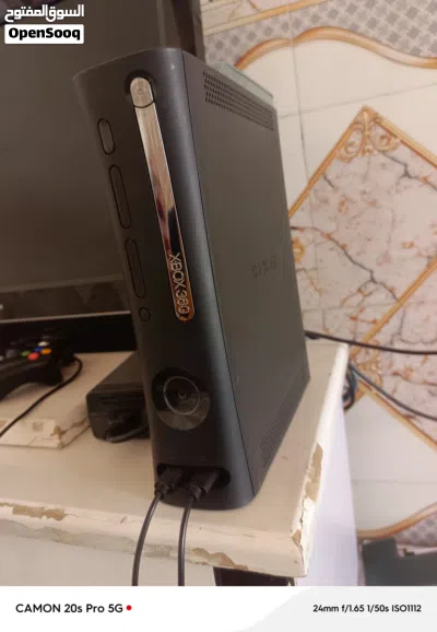 سلام عليكم اكس بوكس 360فات مستعمل قليل نظافه فول كامل ملحقات بي50لعبه مكاني نجف توصيل ماعندي 2